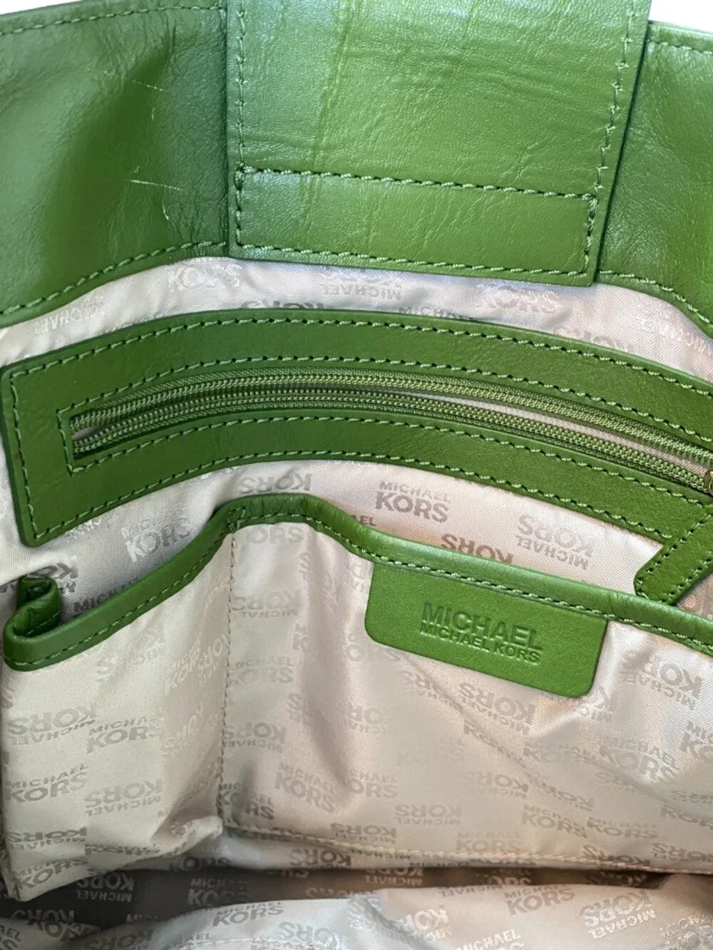 Michael Kors Hamilton Green Leather Satchel | Buckle Top Handle | 💚Brenna - Picture 6 of 13